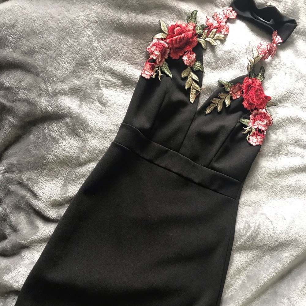 Fashionova black short midi dress